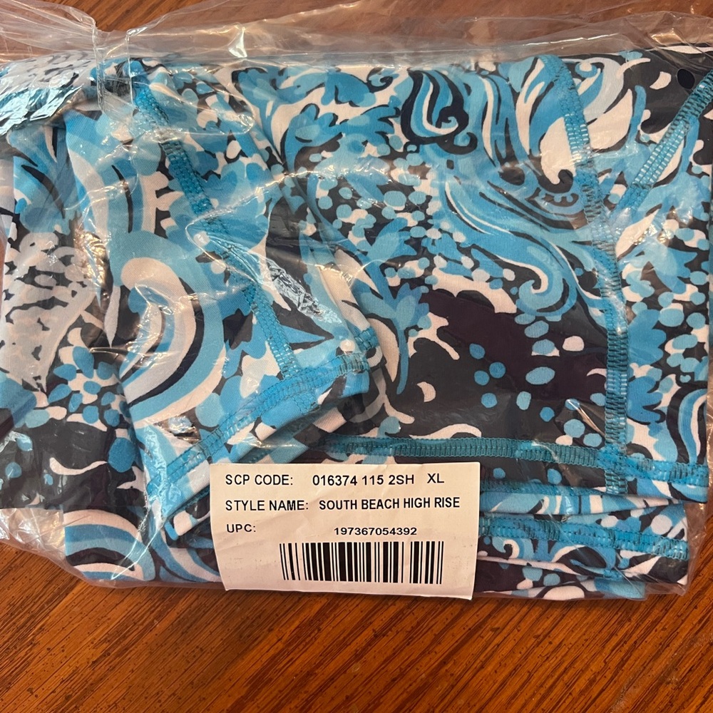 Lilly Pulitzer UPF 50+ Luxletic 8" South Beach High Rise Bike Short M Mermazing - Picture 8 of 8